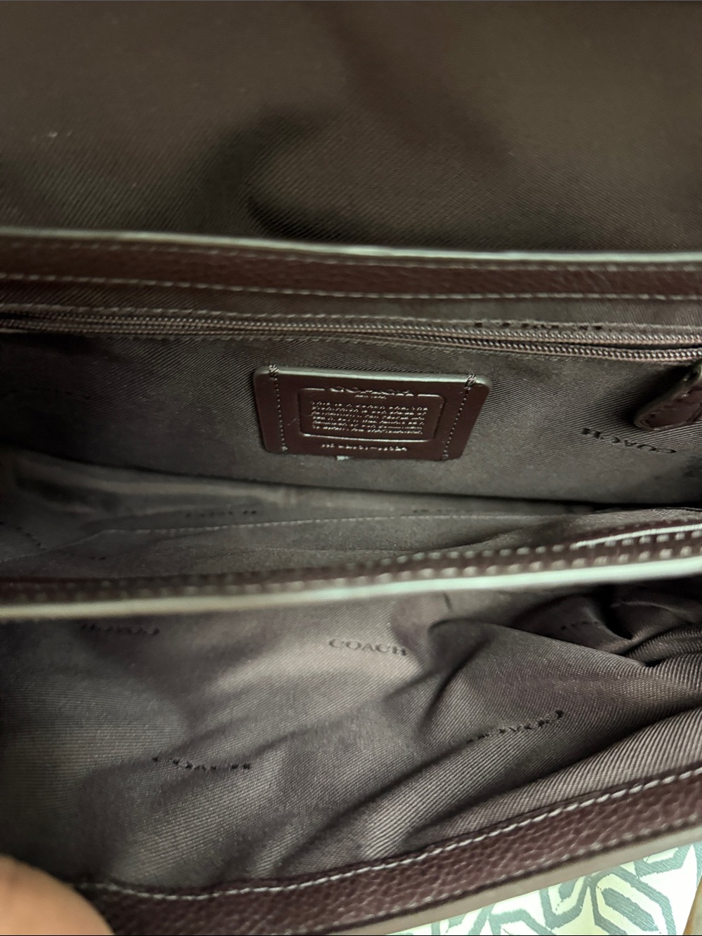 Coach Cassie Crossbody in a colorblock leather design turn-lock closure - Picture 9 of 9